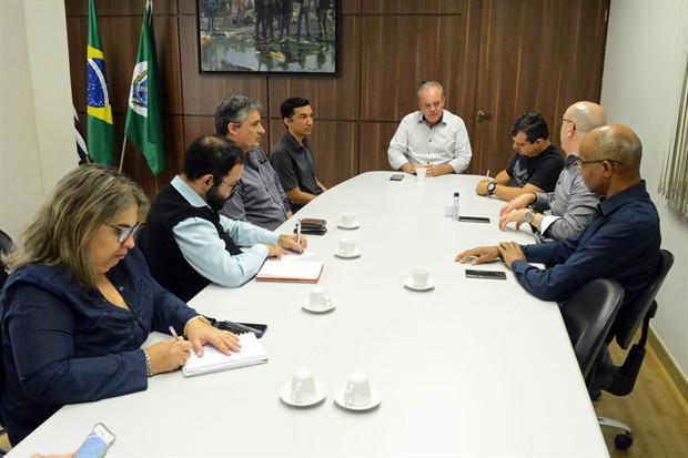Presidente da Câmara reuniu CPDs do Legislativo e Executivo, além de secretário de Administração