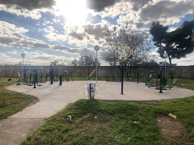 A vereadora também realizou uma reunião com os moradores.