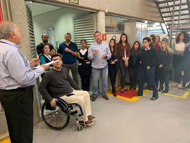 André Bandeira esteve na empresa na manhã desta quarta-feira