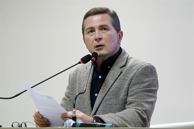 Moção foi aprovada na noite desta quinta-feira (29), na 46ª reunião ordinária 