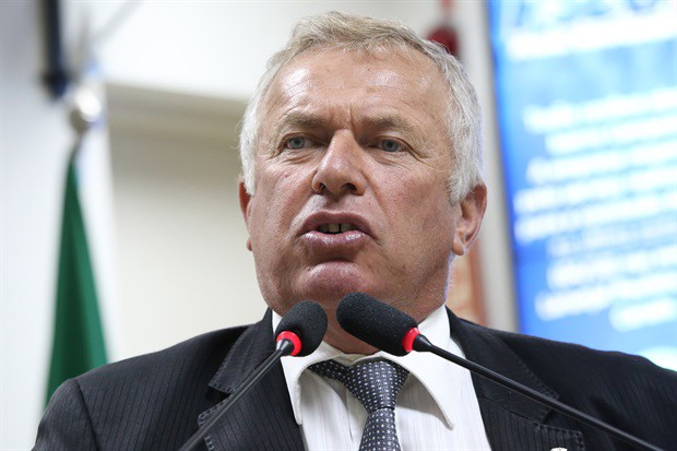 Tozão ocupou a tribuna durante a reunião ordinária desta segunda-feira