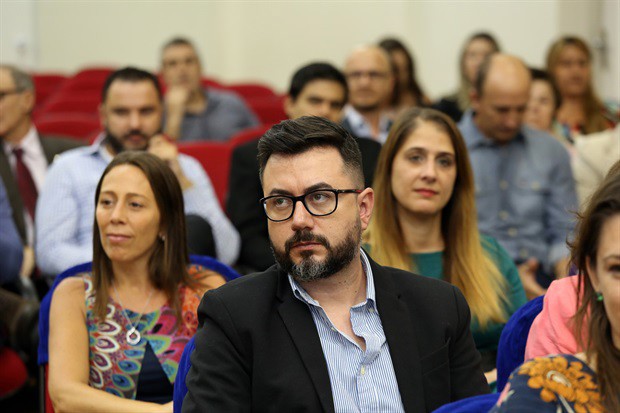 Homenagens foram entregues em solenidade na noite desta terça-feira