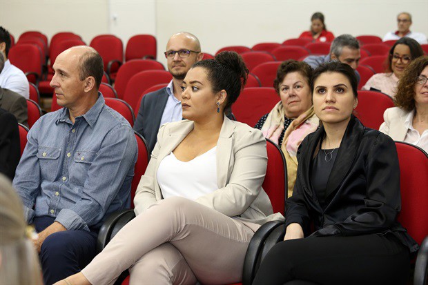 Homenagens foram entregues em solenidade na noite desta terça-feira