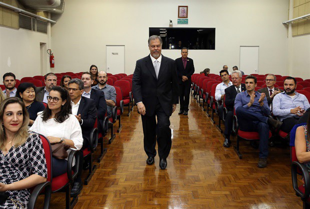 Homenagens foram entregues em solenidade na noite desta terça-feira