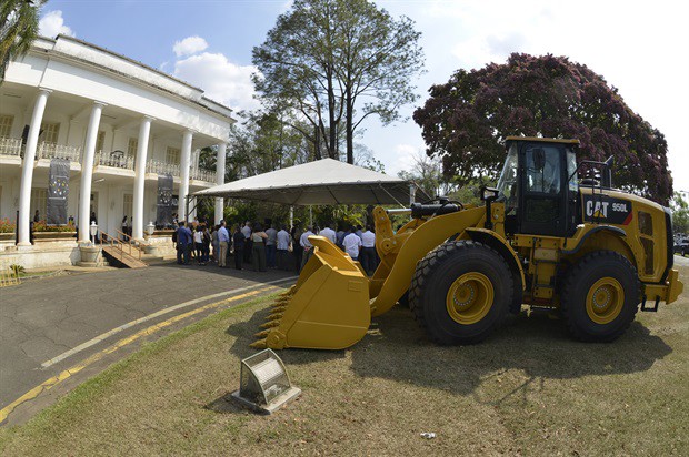Gilmar Rotta visita exposição que projeta o futuro das cidades