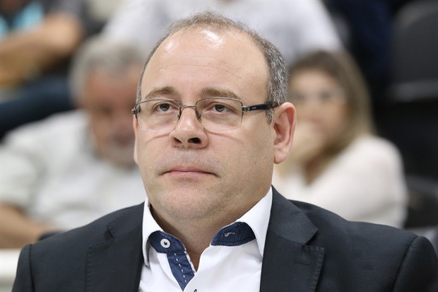 Moção foi aprovada na reunião desta quinta (24)