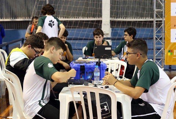 Cerca de 1.000 alunos participarão das competições