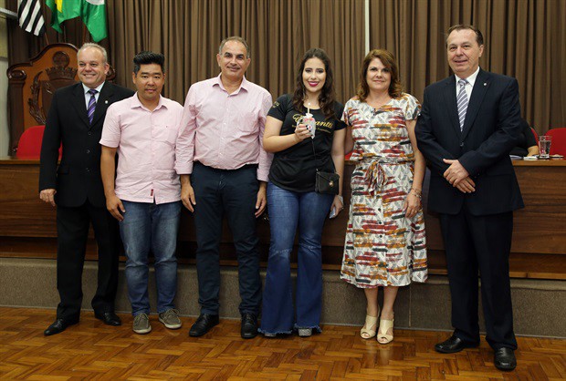 Solenidade ocorreu na noite desta terça-feira, no Plenário Francisco Antonio Coelho