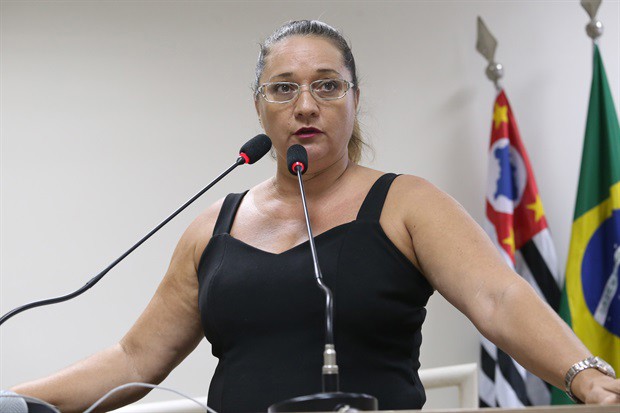 Coronel Adriana ocupou a tribuna durante a reunião ordinária desta quinta-feira