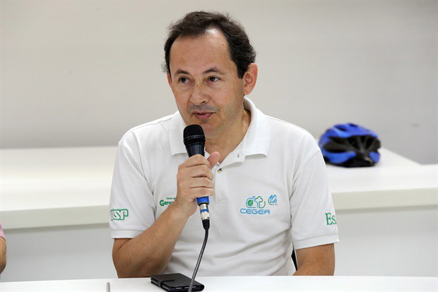 Professor Demóstenes