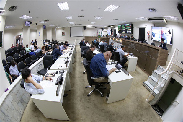 Câmara garante doação de área ao DAEE e investimentos em área de lazer