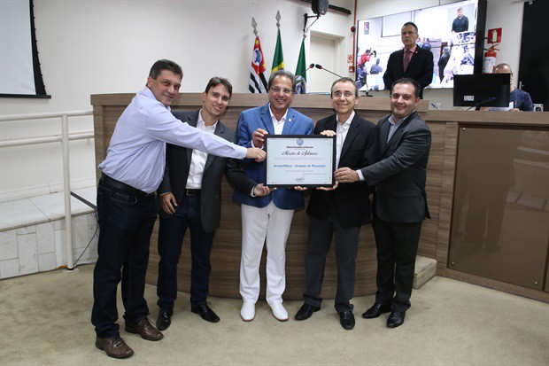 A entrega ocorreu na 71ª reunião ordinária