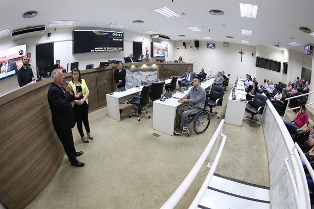 A homenageada já participou de mais de 30 eventos voltados à educação sobre saúde auditiva.