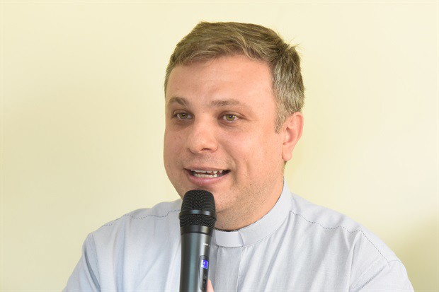 O padre da Cúria Diocesana de Piracicaba, Kleber Fernandes Danelon, acompanhou a denominação