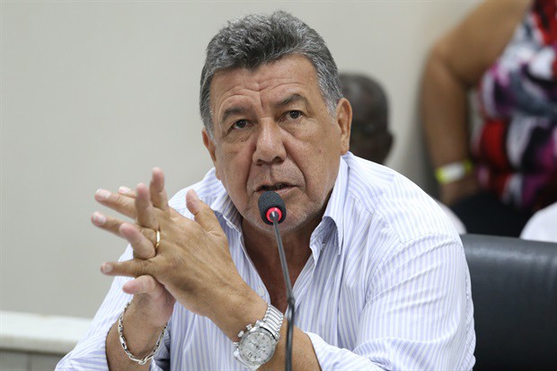 O requerimento foi aprovado na reunião desta quinta (12)