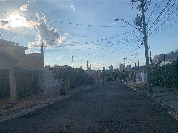 Moradores do Jardim Brasília aguardam providências sobre recapeamento