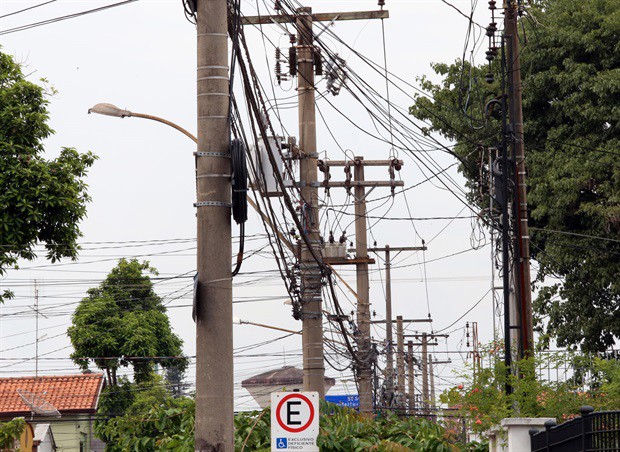 Objetivo é melhorar o aspecto visual da cidade e contribuir com a segurança, diz Abdala