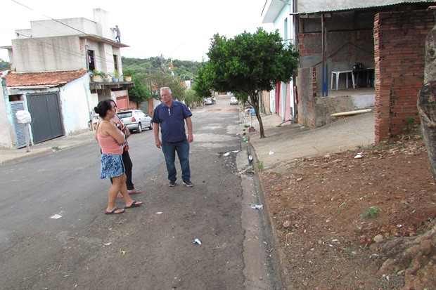Vereador foi até o local e analisou situação