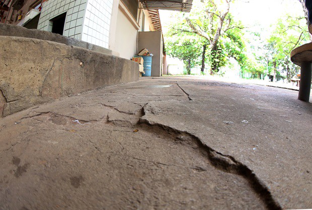 Foto mostra como era a escola antes da reforma