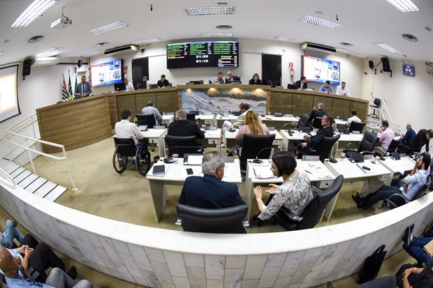 Câmara autoriza repasse de 300 mil reais ao Lar dos Velhinhos