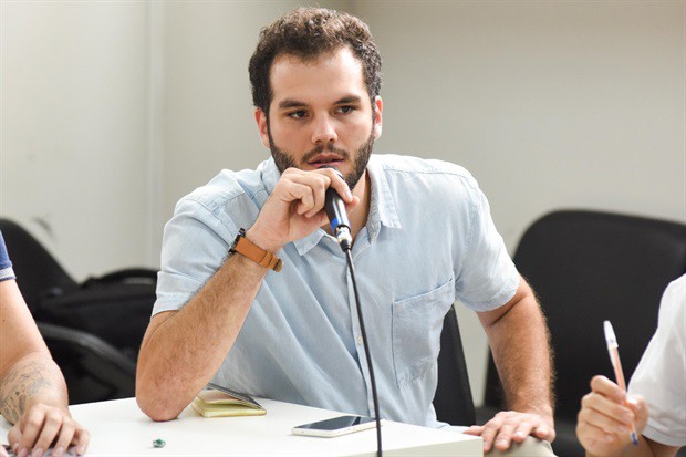 Para Bruno Vello, a transparência é o pilar fundamental da democracia.