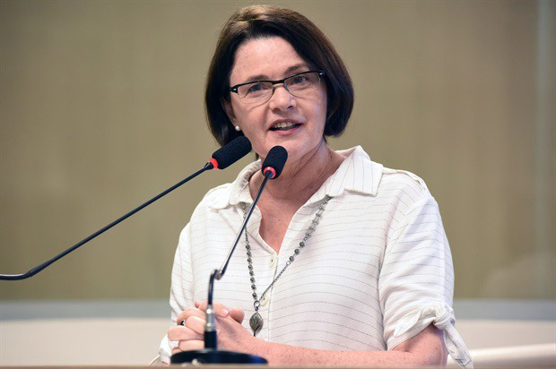 Requerimento de Nancy Thame foi aprovado em reunião extraordinária nesta segunda-feira