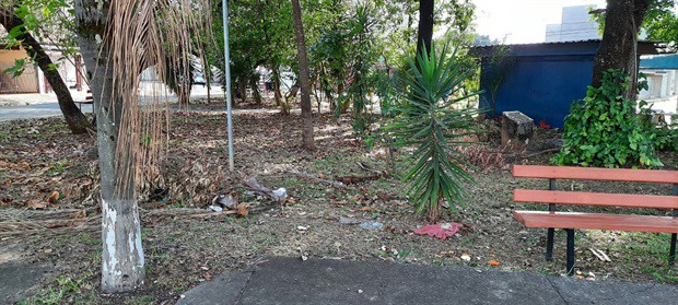 Vereador pede manutenção em praças no Jardim Primavera