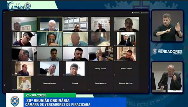 Moção de aplausos foi aprovada nesta segunda-feira