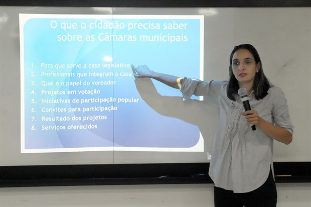 Juliana Fratini: sistema educacional do país não colabora
