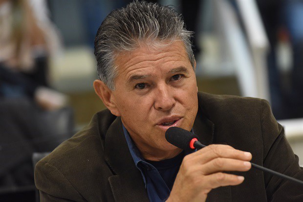 Homenagem é de autoria do vereador Dirceu Alves