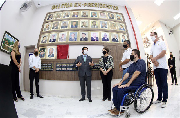 Nova galeria está exposta no hall do Salão Nobre Helly de Campos Melges