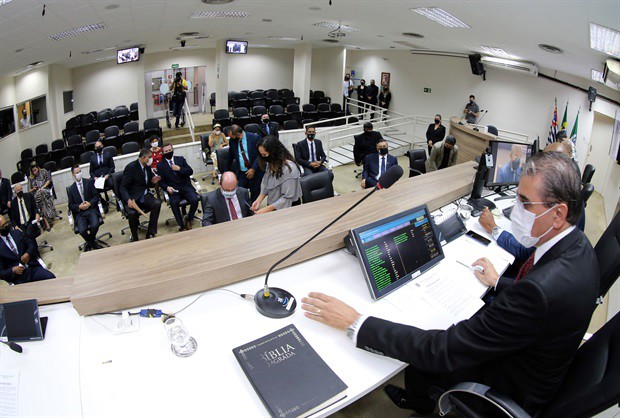 Nova Mesa Diretora se destaca pela diversidade