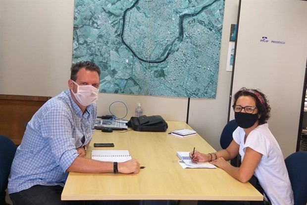 Reunião aconteceu na manhã desta terça-feira (12)