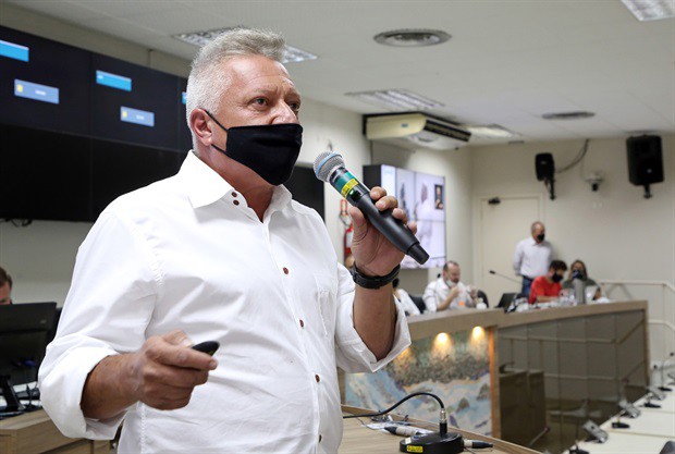 Discussão ocorreu por força de requerimento da vereadora Rai de Almeida