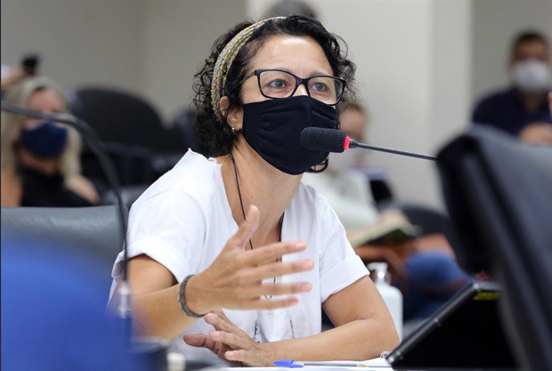 Discussão ocorreu por força de requerimento da vereadora Rai de Almeida