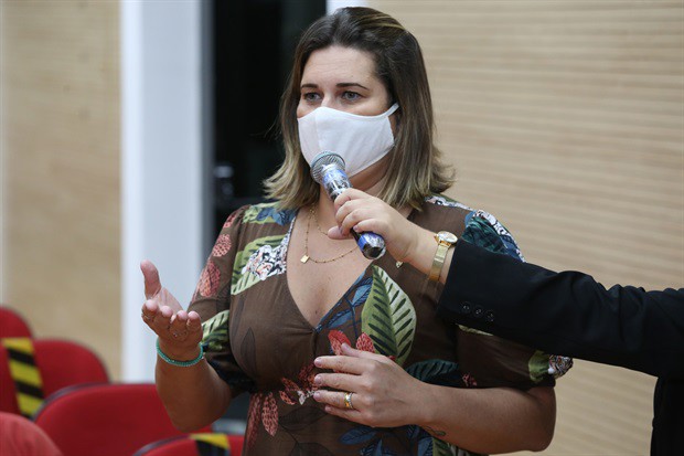 Ana Pavão reuniu-se com administradores do 'Pernas Caipiras' e o diretor do Lar dos Velhinhos