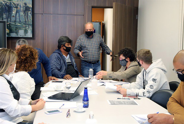 Reunião aconteceu nesta terça-feira (25), na sala da presidência da Câmara