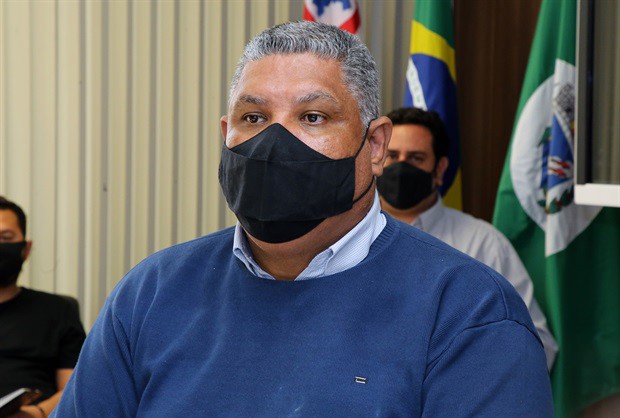 Reunião aconteceu nesta terça-feira (25), na sala da presidência da Câmara