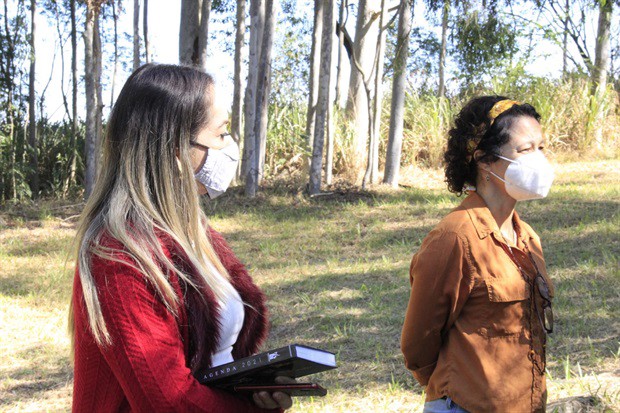 Vereadora e secretário vistoriaram a área onde se pretende implantar o ecoponto do CECAP