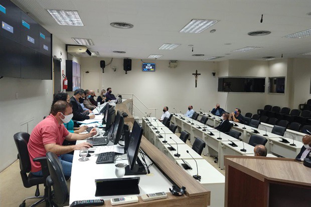 Audiência pública aconteceu na manhã desta terça-feira (8)