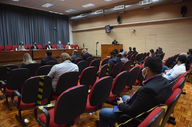 Reunião foi realizada no Salão Nobre "Helly de Campos Melges"