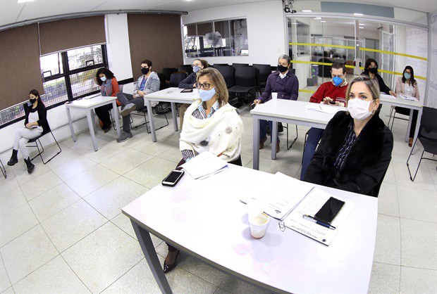 Curso "A Lei Geral de Licitações e Contratos Administrativos e suas inovações" é dividido em 10 aulas