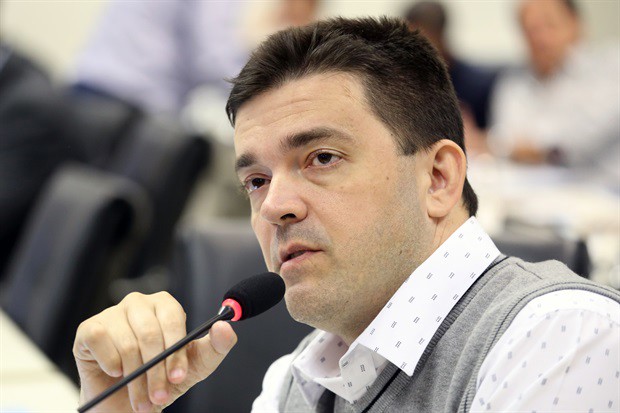 Vereador André Bandeira é autor do Projeto "Eu top aqui!"