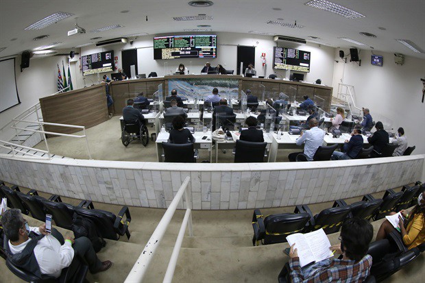 A 23ª reunião ordinária da Câmara aconteceu na noite desta segunda-feira (16)