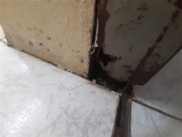 Escola apresenta problemas estruturais