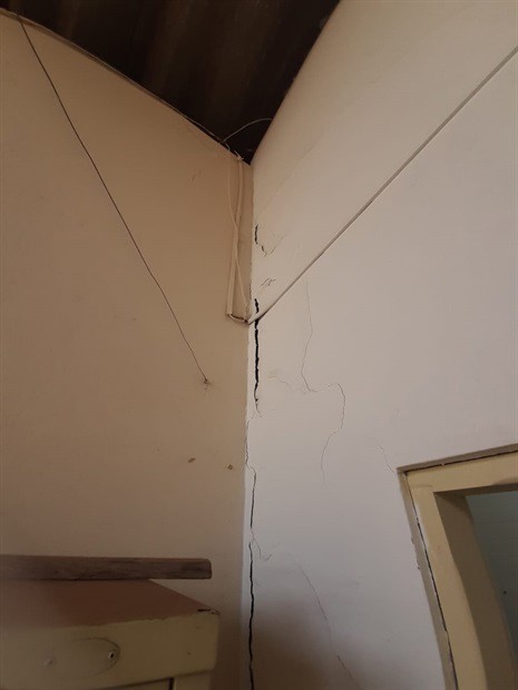 Escola apresenta problemas estruturais