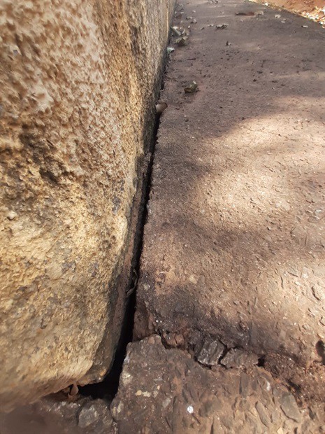 Escola apresenta problemas estruturais