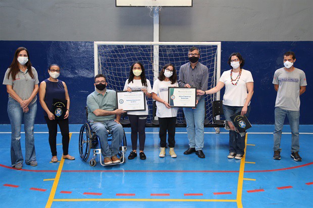 Câmara contempla medalhistas piracicabanos em olimpíada de astronomia