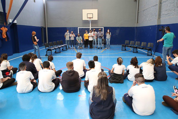 Câmara contempla medalhistas piracicabanos em olimpíada de astronomia