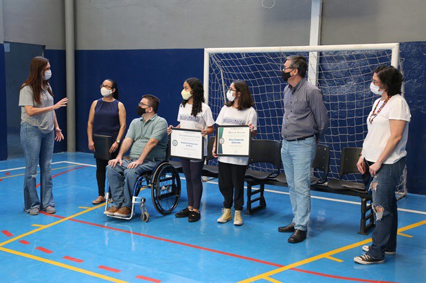 Câmara contempla medalhistas piracicabanos em olimpíada de astronomia